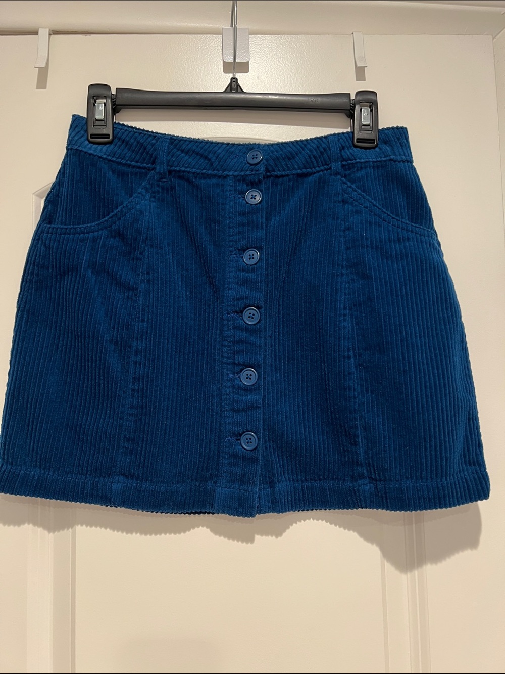 NWOT Beautiful Blue Corduroy Button-Front Women's Skirt